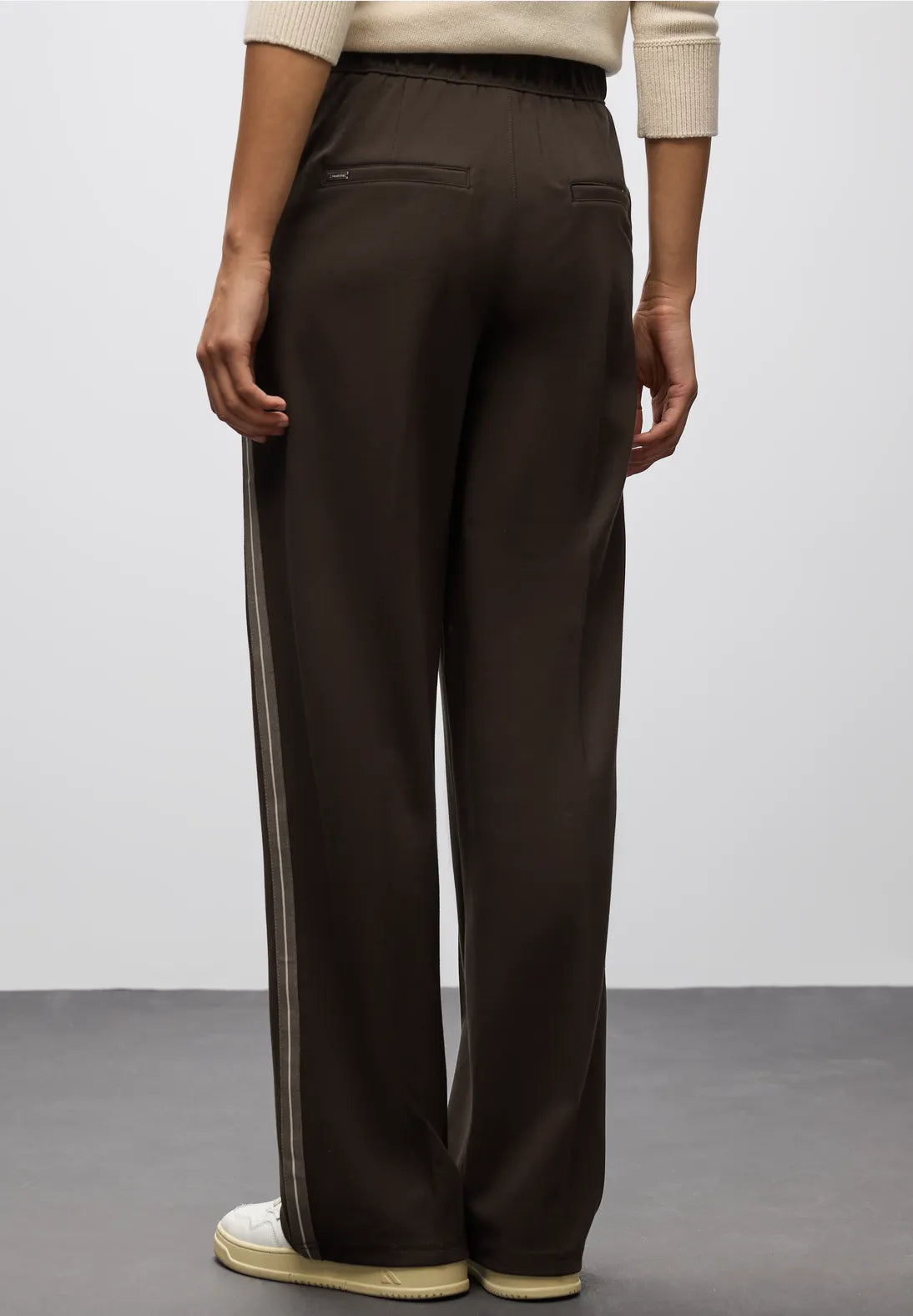 Pantalón button